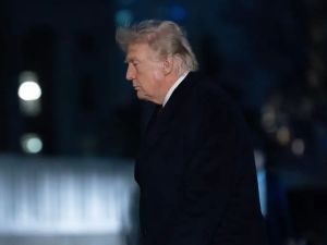 Trump legt Feuer – löschen sollen andere