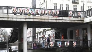 14 selvlysende børn og lækre, velfodrede svin - et dejligt forår venter os