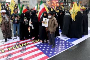 Amnésie historique et myopie géopolitique façonnent la guerre États-Unis–Israël–Iran