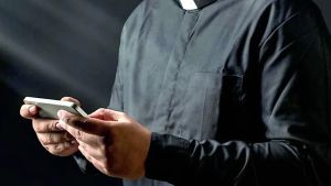 Si fingono diacono di Assisi e suora per raggirare l’ereditiera milionaria