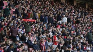 Los socios del Sporting de Gijón deberán pagar para ver al Deportivo en El Molinón: fija el partido como Día del Club