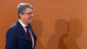 Kritik an Kulturstaatsminister: Weimers Werk