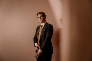 Hun er læge og har behandlet toppolitikere og erhvervslivets spidser: Fordømmelsen af Vanopslagh er for voldsom