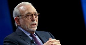Nelson Peltz has ample room to maneuver for Janus