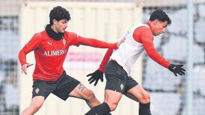 Otro varapalo para el Sporting de Gijón, Nacho Martín tiene que ser operado y se pierde la temporada: la intervención será el próximo lunes en Vitoria por Mikel Sánchez, una eminencia