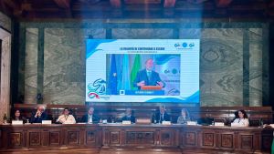 Pensionati, la Uil chiede la legge sul servizio civile