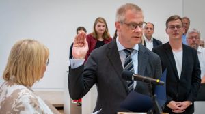 German antisemitism commissioner quits far‑left party over anti-Israel resolution