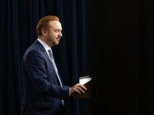 Bell: Danielle Smith clamps down on growing doctor-assisted deaths in Alberta