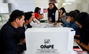 A menos de un mes para las elecciones, por Cynthia Cienfuegos