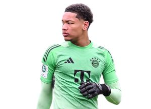مراهق سيحرس مرمى بايرن في دوري الأبطال
