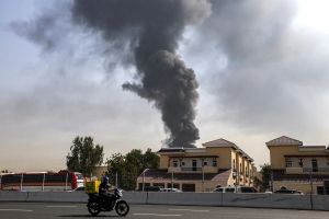 دول الخليج تنجرّ للحرب وتواجه حدود الضمانات الأمنية الأميركية