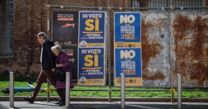 Spunti per dribblare la trivialità reciproca fra i fronti del Sì e del No