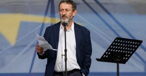 La piccola borghesia malinconica di Michele Serra