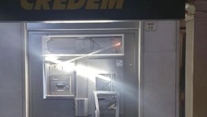 Campagnola, assalto notturno al bancomat del Credem