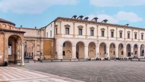 Ecco quanto vale la presidenza di Cariparo: tutti i dati su erogazioni, compensi e influenze