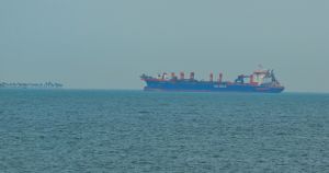 C'è chi tratta con l'Iran per attraversare lo Stretto di Hormuz