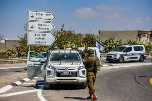 Cop, IDF troops enter West Bank village under PA control to seize ancient artifact