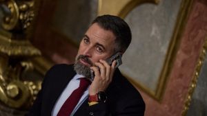 El CIS enfría a Vox: le augura una caída de más de dos puntos en marzo