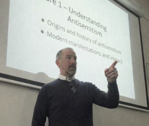 Teaching Contemporary Antisemitism in Time of War