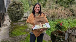 Vanesa Lorences, la asturiana que hace en Somiedo jabones y ungüentos siguiendo las recetas del pueblo vaqueiro: 