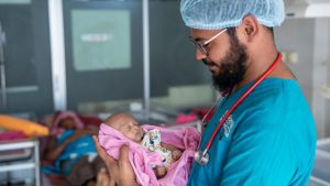 Nascere non è uguale per tutti: 4,9 milioni di bambini morti nel 2024