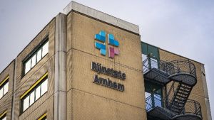 Arts van Rijnstate gebruikte niet alleen eigen sperma, maar ook ivf-zaad als donorzaad