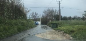 Η λακκούβα γίνεται…...