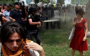 Umutlu yaralara değsin diye