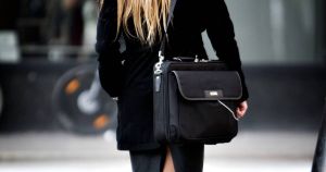 En lille, veluddannet elite presser kvinderne væk fra børn, ægteskab og afhængighed