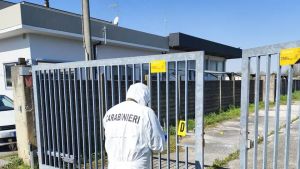 Ladri all'assalto dello stabilimento di Prada: cosa sappiamo finora