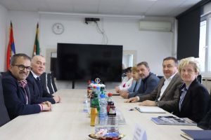 Ministar Vujić uoči izbora obišao pravosudne institucije u Bajinoj Bašti i Sevojnu