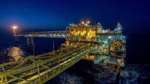 Energiemarkt ziet er somber uit door aanvallen op gasvelden: olie en gas mogelijk nog vele maanden duur