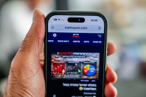 Authorities warn Israelis of phishing attempt in fake Home Front Command messages