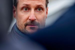 Lat kronprinsen verne om flokken sin