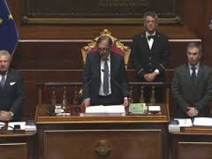 Addio a Umberto Bossi, il minuto di silenzio in Senato per il fondatore della Lega Nord