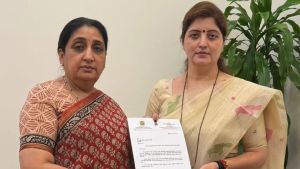 Kharat row fallout: Maharashtra Women's Commission chief Rupali Chakankar resigns