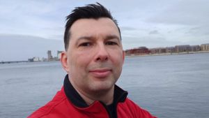 Stephan har følt sig overkvalificeret det meste af sit voksne arbejdsliv: Det har tæret på selvtilliden