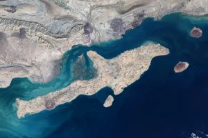 Iran does not need to close the Strait of Hormuz to disrupt it