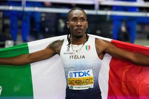 Eccezionale Andy Diaz! È di nuovo campione del mondo nel salto triplo