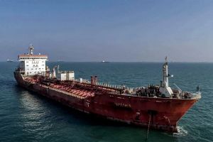 US okays temporary trade of oil from Iran already at sea to curb supply crisis