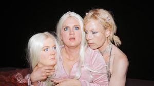 ’Call me Paris’ (Hilton). Dai Duemila a oggi