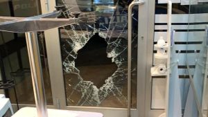 Livorno, i ladri tornano al Leon Bar: secondo furto in cinque mesi