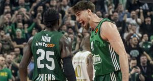 Το μαστίγιο, το καρότο και ο (αφανής) ήρωας του Παναθηναϊκού AKTOR Το μαστίγιο, το καρότο και ο (αφανής) ήρωας του Παναθηναϊκού AKTOR