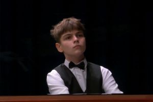 Mihajlo je čudo od djeteta, ali nema novca za svoje snove, profesorica želi da mu pomogne