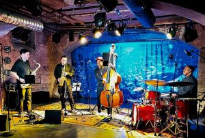 (MB-MC) Ko se vrneš, si sam – po kulturo in kontakte pa v Ljubljano