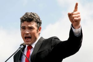 Φωνές μιας πρώτης ζωής