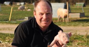 Norfolk pig farmer praised for 'exemplary' national leadership at a time of crisis