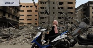 Meet the woman who fights to go into war zones