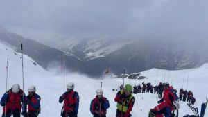 Valanga travolge un gruppo di scialpinisti in val Ridanna: due morti e tre feriti gravi