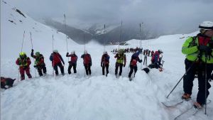 Valanga in Alto Adige: due morti e cinque feriti, grave una bresciana di 26 anni